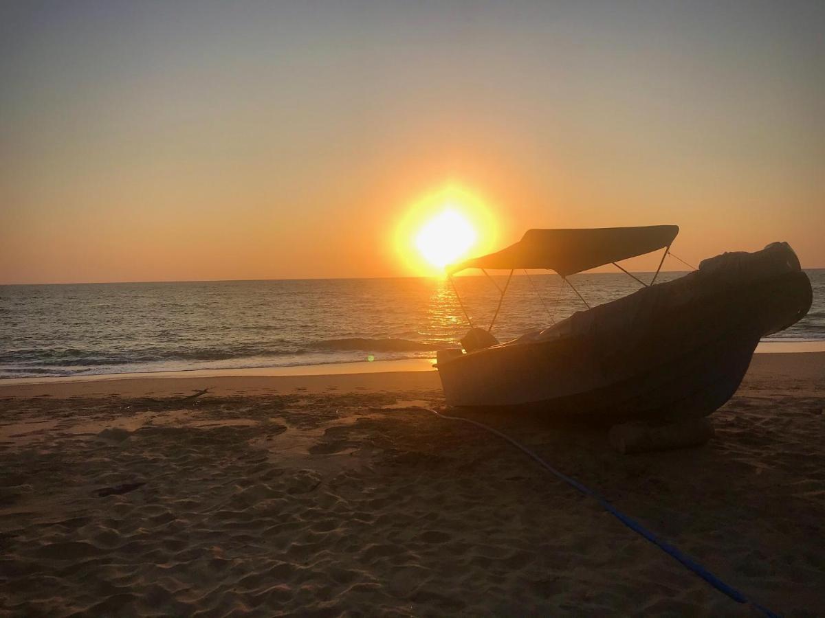 Khomba Beach House Alankuda Εξωτερικό φωτογραφία