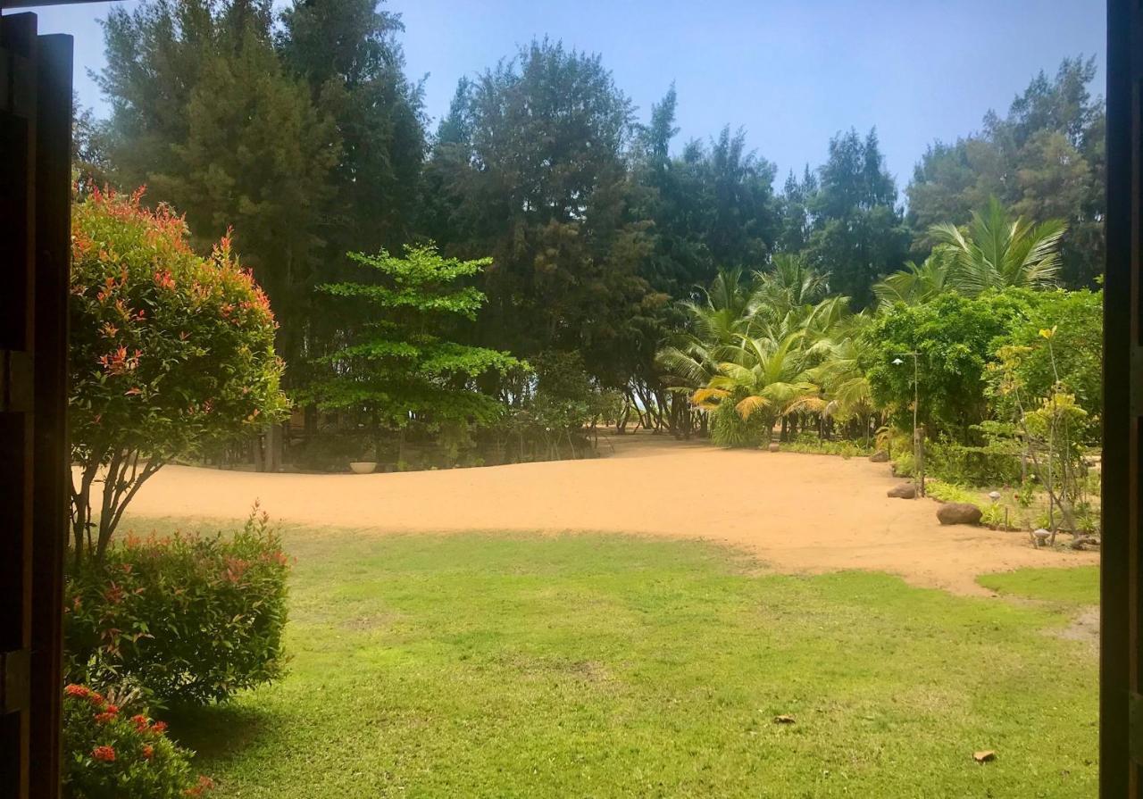 Khomba Beach House Alankuda Εξωτερικό φωτογραφία