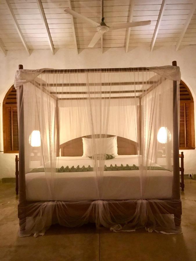 Khomba Beach House Alankuda Εξωτερικό φωτογραφία